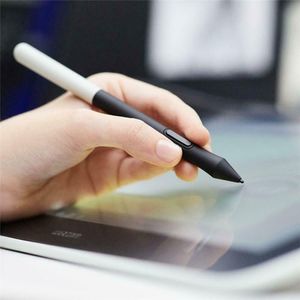 Lápiz Wacom diseño ergonómico, negro y blanco