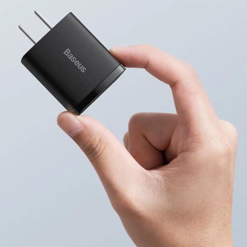<img-scr-“adaptador-baseus-dual-1-20w-1000x1000.jpg”-alt-“Adaptador-Baseus-CCXJ-01-dual-1-puerto-usb-1-puerto-tipo-C-20W-ccxj-01->