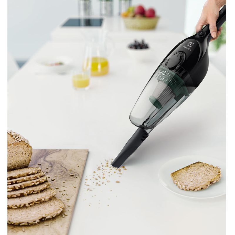 aspiradora_vertical_Electrolux_STK12_3