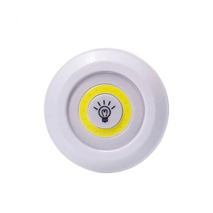 Foco led Import Perú luz amarilla, 12w, a pilas AAA, control remoto