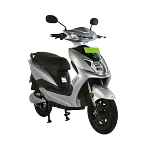 Moto eléctrica Okaya, motor 2500 W, peso máx 150 kg, batería removible LFP de 72V 30AH, carga 3-4 horas, plateado