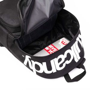 Mochila Skullcandy Plain Branded porta laptop hasta 15" negra
