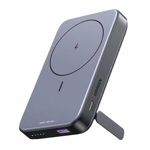 Batería externa magnética Ugreen PB206-15086 10000 mAh, 20W, con carga inalámbrica, gris