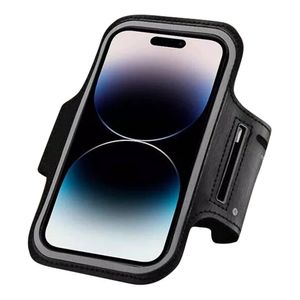 Brazalete portacelular Roadtrip para correr, compatible con dispositivos iPhone y Galaxy hasta 6.7”, correa ajustable, con bolsillo para llaves, negro