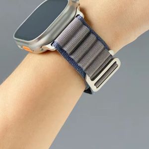 Correa Alpine Loop Ultra para Apple Watch 42mm/44mm/45mm/49mm, transpirable, azul/gris