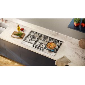 Combo Electrolux: Cocina empotrable 5 quemadores, gas KE9DX + Campana extractora empotrable 90 cm EJSE362TBIS
