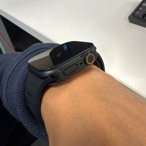 Case de policarbonato Mate Ultra para Apple Watch 46mm Serie 10, negro