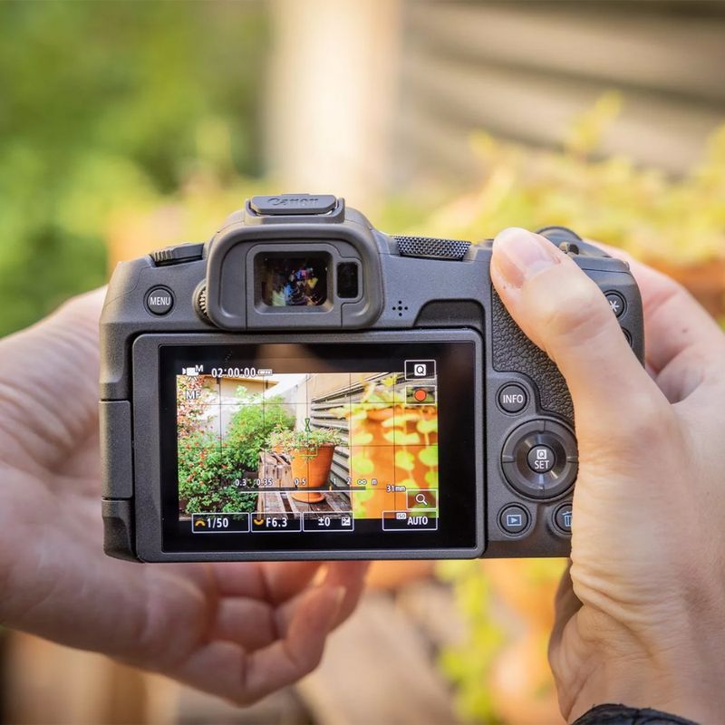 Camara-Canon-EOS-R8-Mirrorless_8