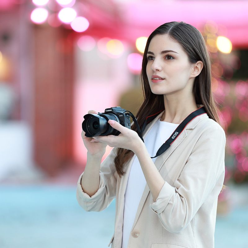 Camara-Canon-EOS-R100-Mirrorless_6
