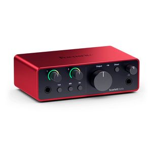 Combo: Interfaz de audio, Focusrite Scarlett Solo Studio 4th Gen, micrófono CM25 MkIII, audífonos SH-450, USB-C, 24-bit