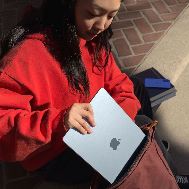 MacBook Air 13.6" 512GB sky blue