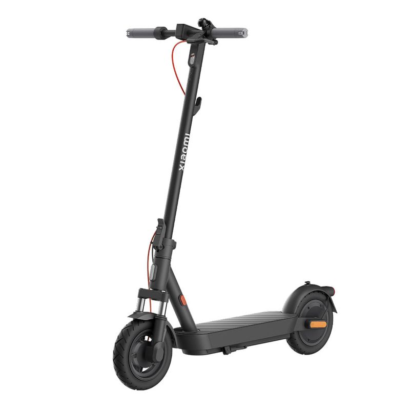 Scooter eléctrico Xiaomi 5 GL gris oscuro con ruedas de 10 pulgadas y motor de 350W frontal oblicua fondo blanco