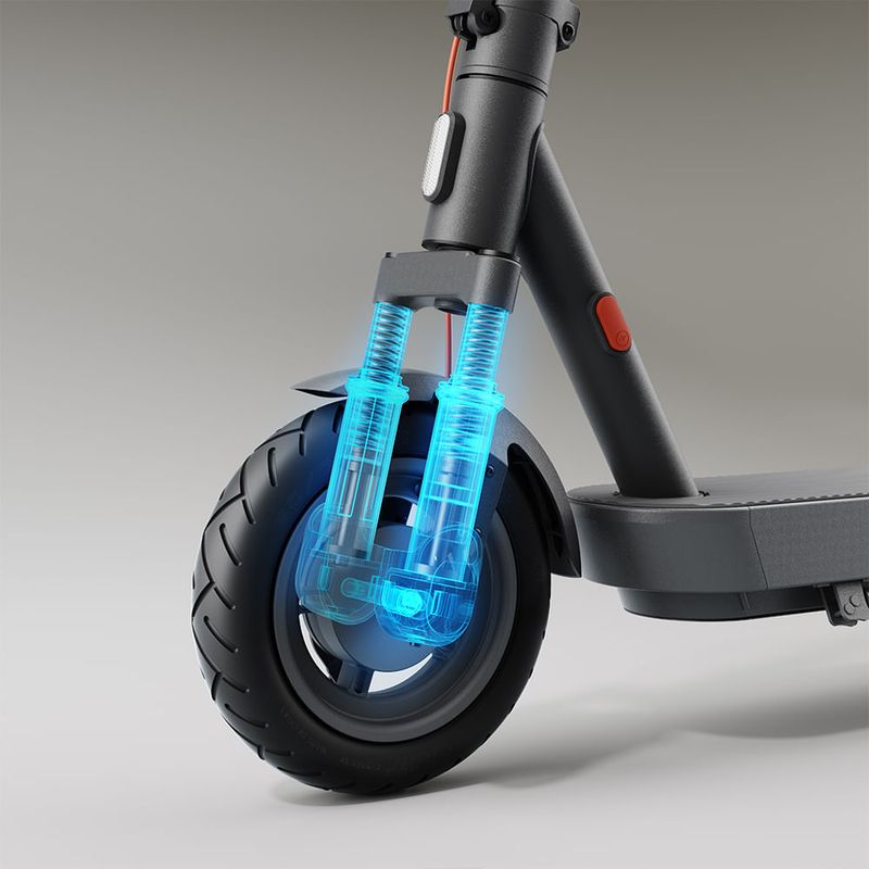 Scooter eléctrico Xiaomi 5 GL gris oscuro detalle de sistema de suspensión en rueda delantera con resaltado azul fondo gris