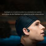 Audífonos bluetooth conducción ósea Hakii Survin funciones MP3 Negro Frontal-oblicuo en contexto de uso deportivo