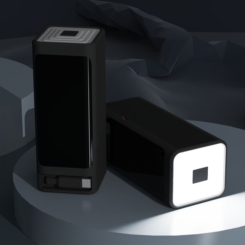 Batería externa Coolbox GMobile 65W Negro Frontal-y-dorsal en contexto de uso