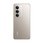 Celular Xiaomi Redmi 15 cámara 50MP gris vista frontal en uso cotidiano