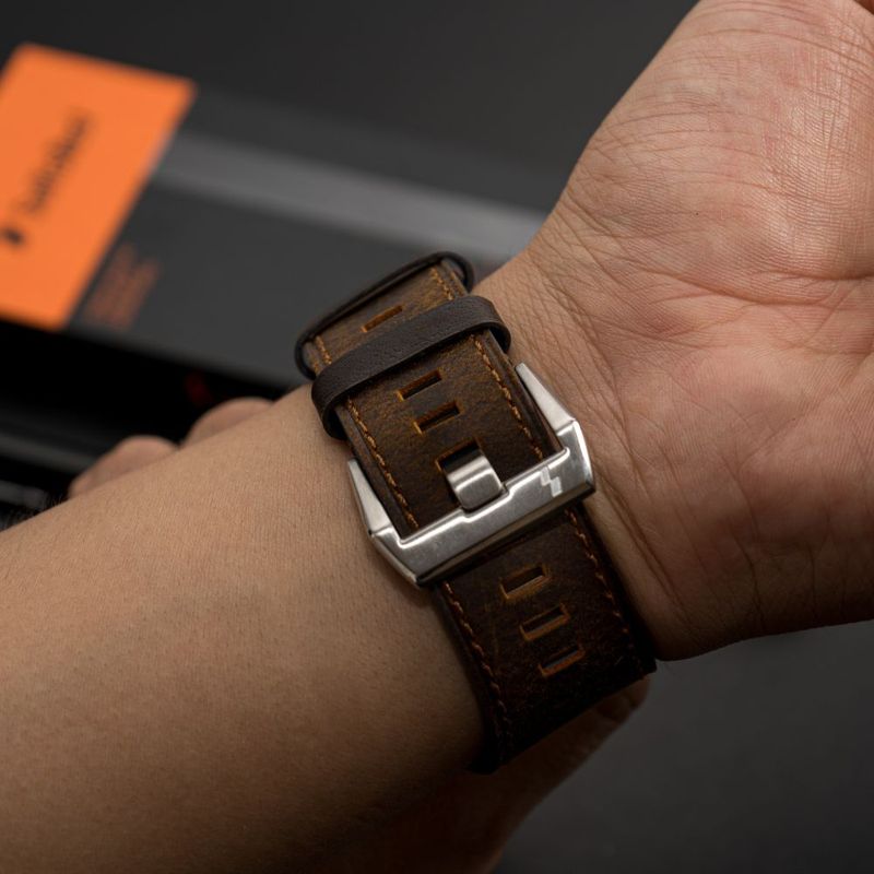 Correa de cuero Suitisbest Classic para Apple Watch Ultra