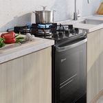 Cocina Electrolux F4EGB 4 quemadores negra, vista frontal