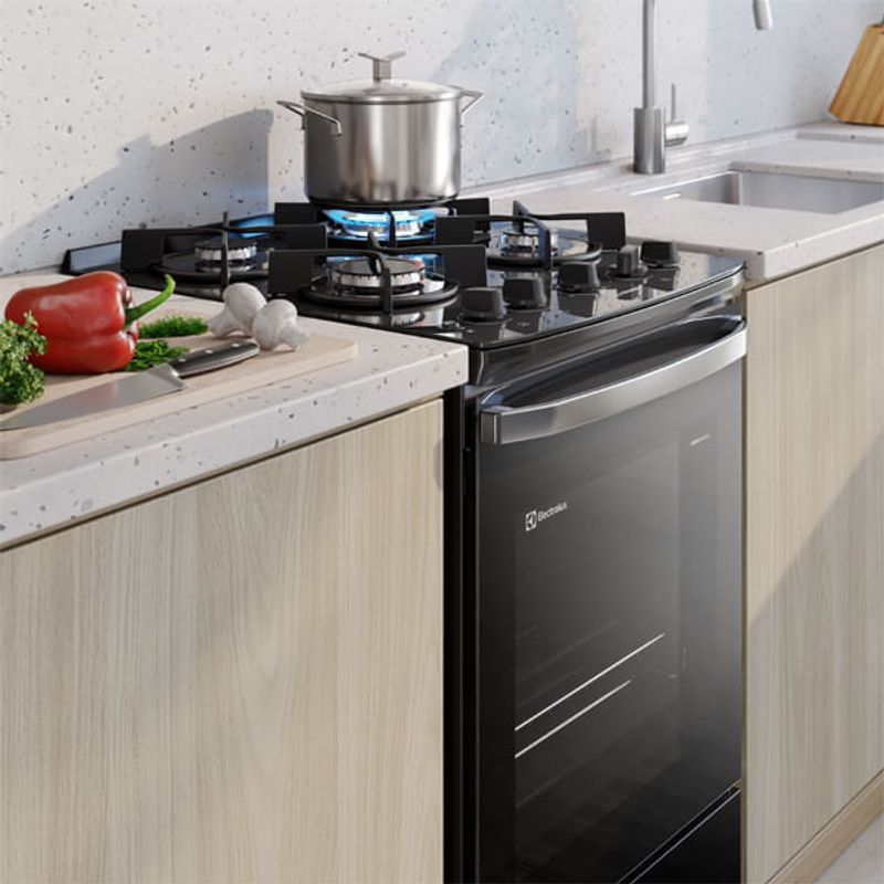 Cocina Electrolux F4EGB 4 quemadores negra, vista frontal