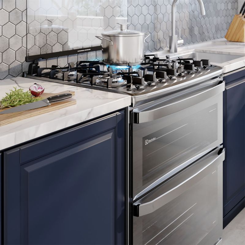 Cocina Electrolux F5EDG 5 Quemadores Doble Horno PerfectCook360 VaporBake Parrillas Hierro Fundido Gris, frontal cocina moderna