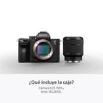 Cámara Sony Alpha a7 III mirrorless lente 28-70mm uso fotografía