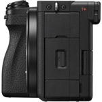 Cámara mirrorless Sony Alpha a6700 26MP video 4K cuerpo solo negro con kit deluxe y trípode profesional vista lateral