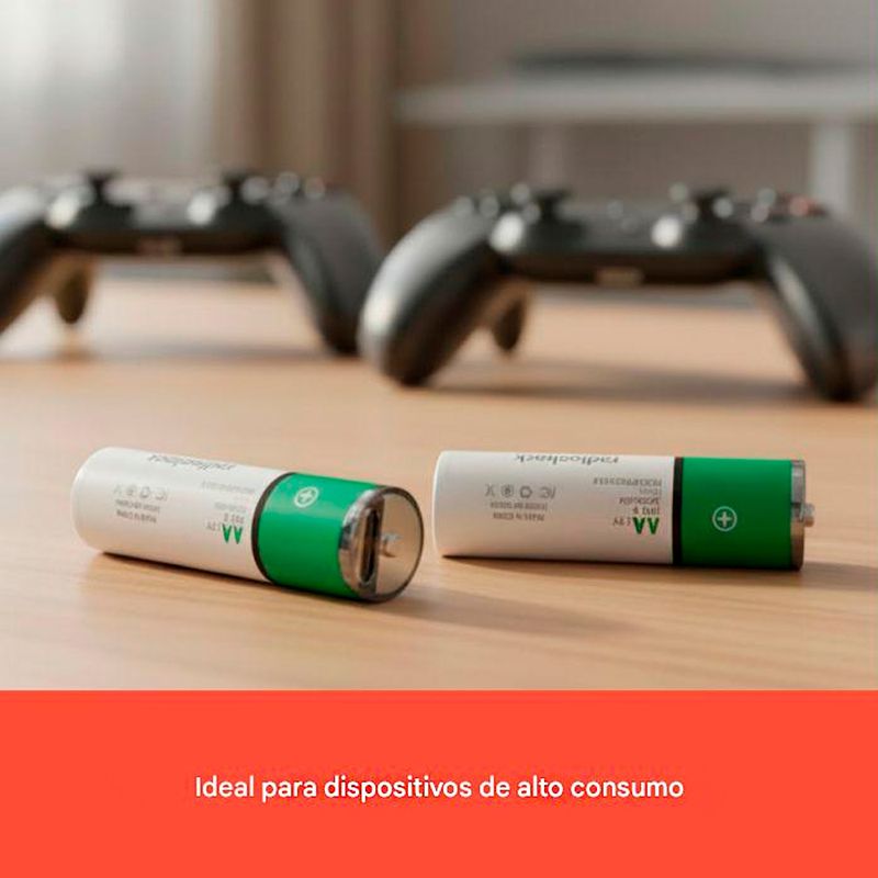 Pilas AA recargables Radioshack 2200mAh instaladas en dispositivo