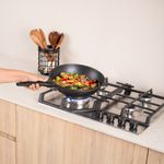 Encimera a gas SCollection 4 quemadores acero inoxidable especificaciones en uso