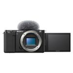 Cámara Sony ZV-E10 con lente teleobjetivo SEL55210 color negro vista diagonal