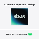 Laptop Apple MacBook Air M5 con teclado y pantalla brillante color silver vista chip