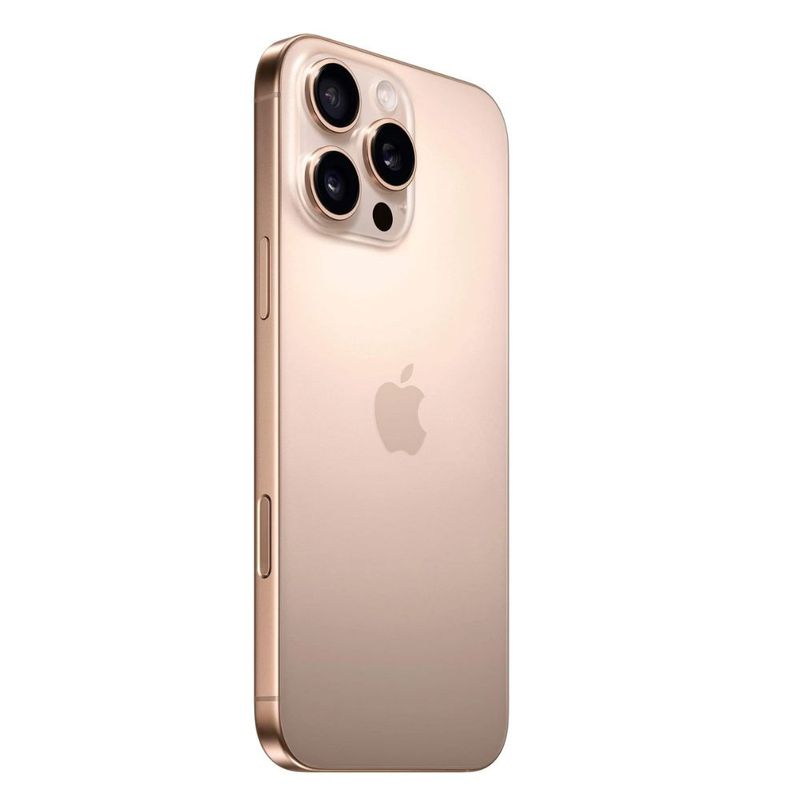 iPhone 16 Pro Max 256GB con triple cámara color Desert vista diagonal