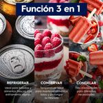 Congelador Electrolux en uso almacenamiento alimentos color blanco