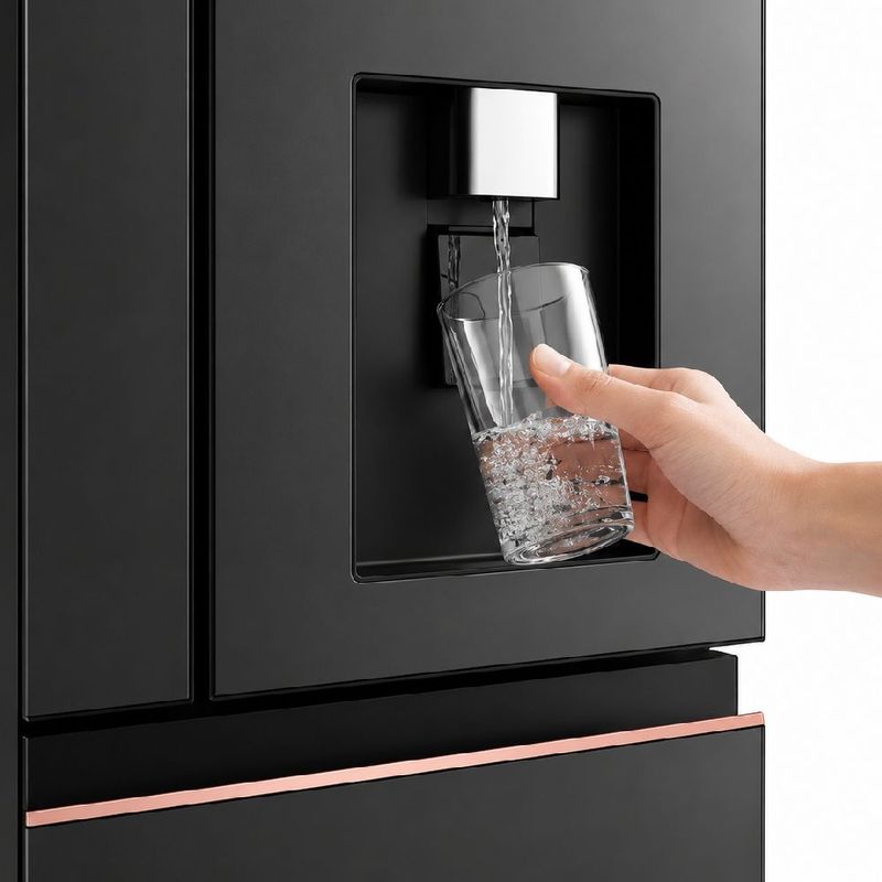 Refrigeradora Panasonic French Door 537L negra beneficio
