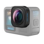 Lente Ultra Wide GoPro compatible con Hero 13 color negro vista frontal oblicua en cámara