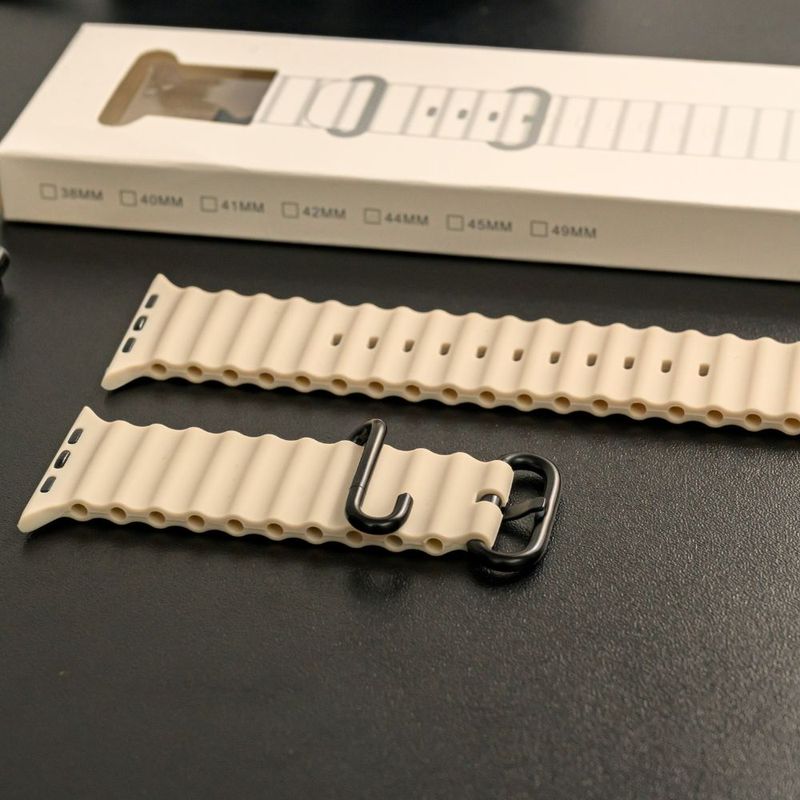 Correa Ocean Ultra OEM para Apple Watch beige contenido de caja