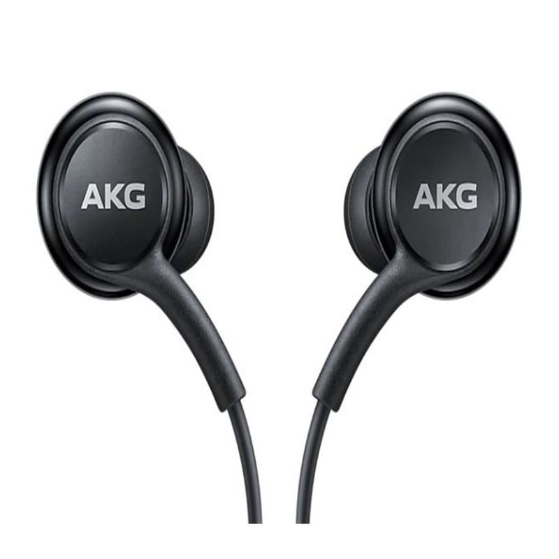 Audífonos Samsung AKG tipo C in ear con micrófono, negro, ángulo frontal.