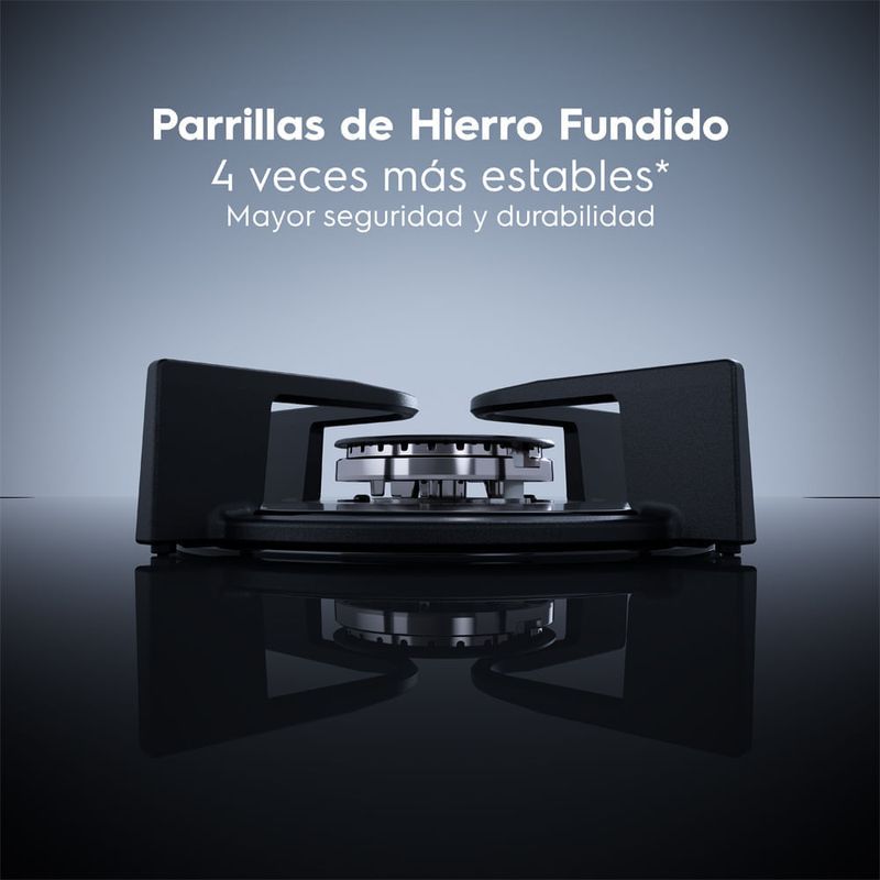 Combo cocina empotrable y campana extractora Electrolux frontal hornilla espacio