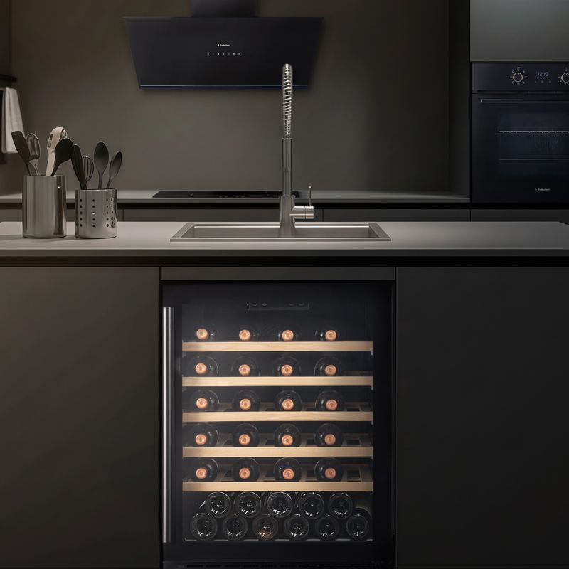 Cava de vino S-Collection 53 botellas con compresor negra superior
