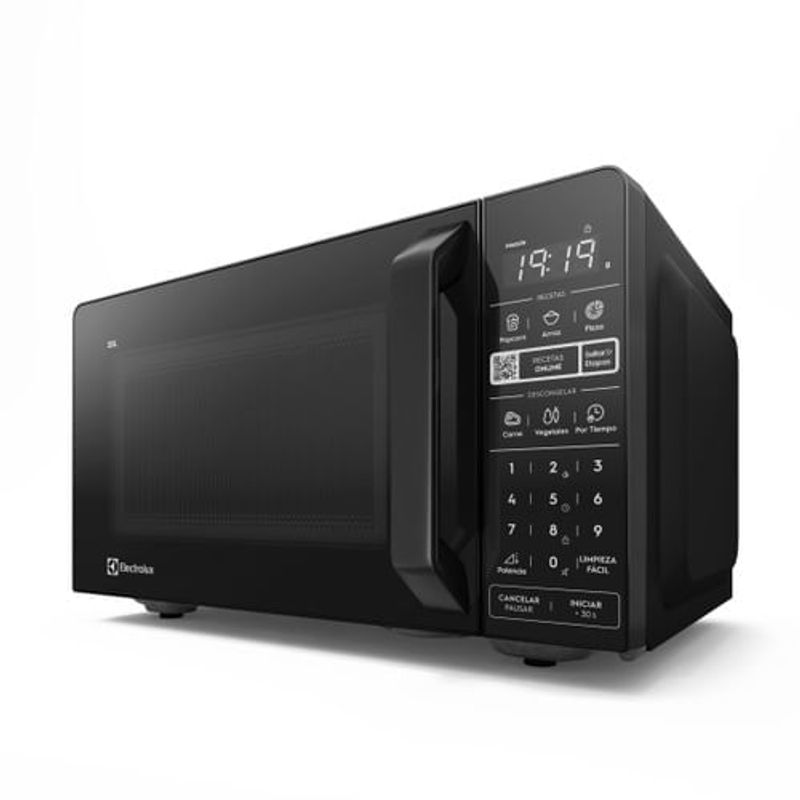 Microondas Electrolux 20L 1100W función descongelar negro diagonal