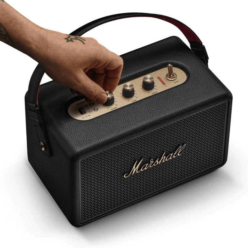 Parlante Marshall Kilburn III Bluetooth 360° IP54 negro controles de graves y agudos