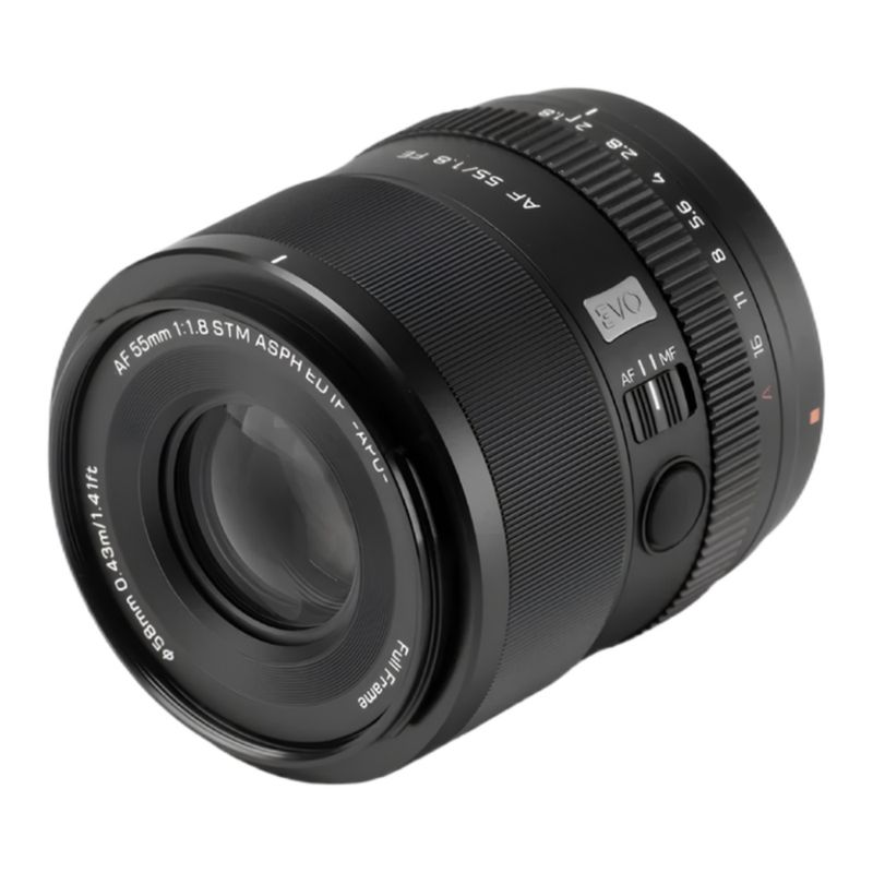 Lente Viltrox AF 55mm f/1.8 EVO FE Sony Full Frame frontal oblicuo