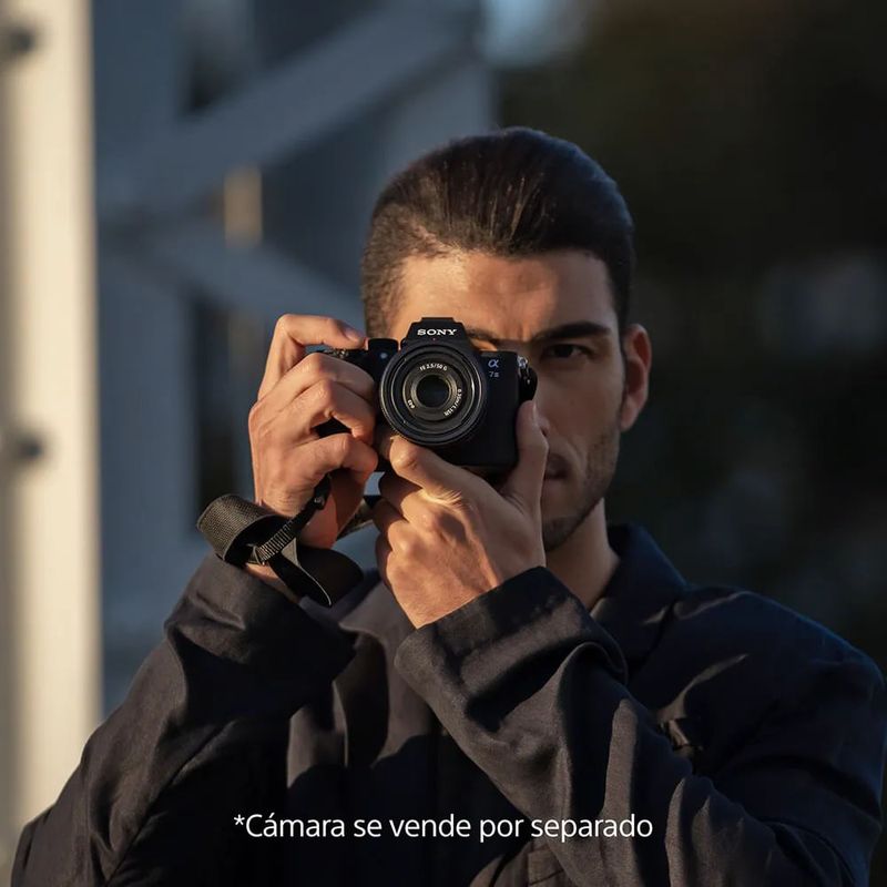 Lente Sony 50 mm F2.5 Monura E Full Frame en cámara