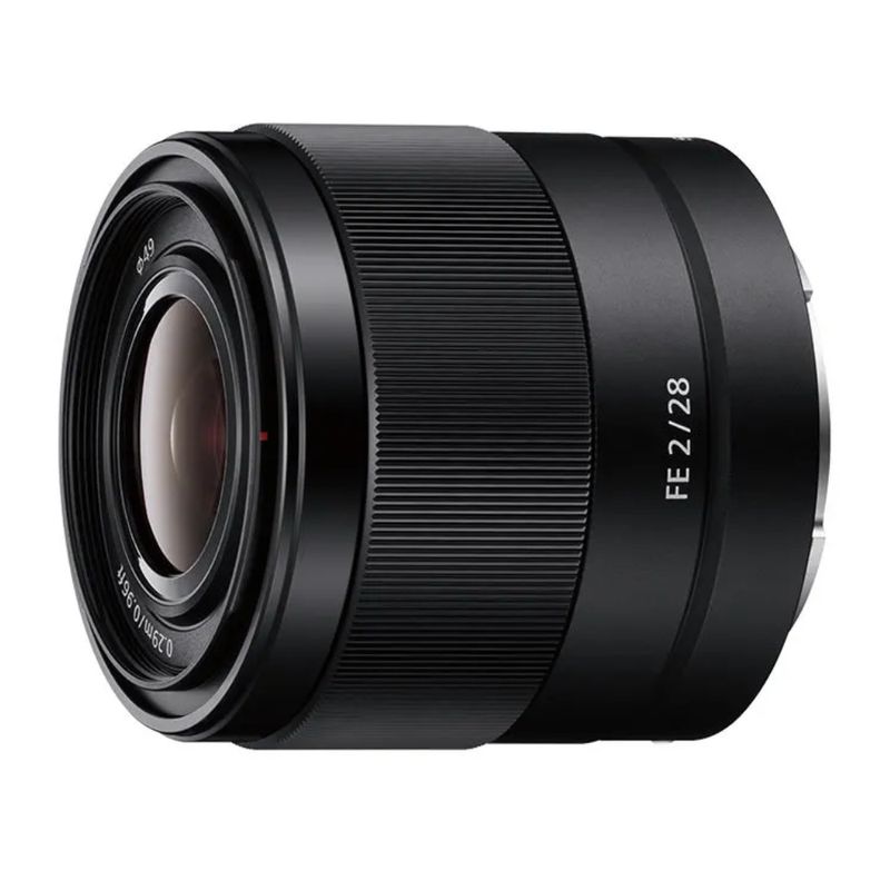 Lente Sony 28 mm F2 Montura E Full Frame lateral oblicuo