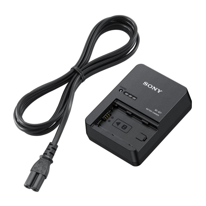 Cargador Sony BC-QZ1 para NP-FZ100 frontal oblicuo