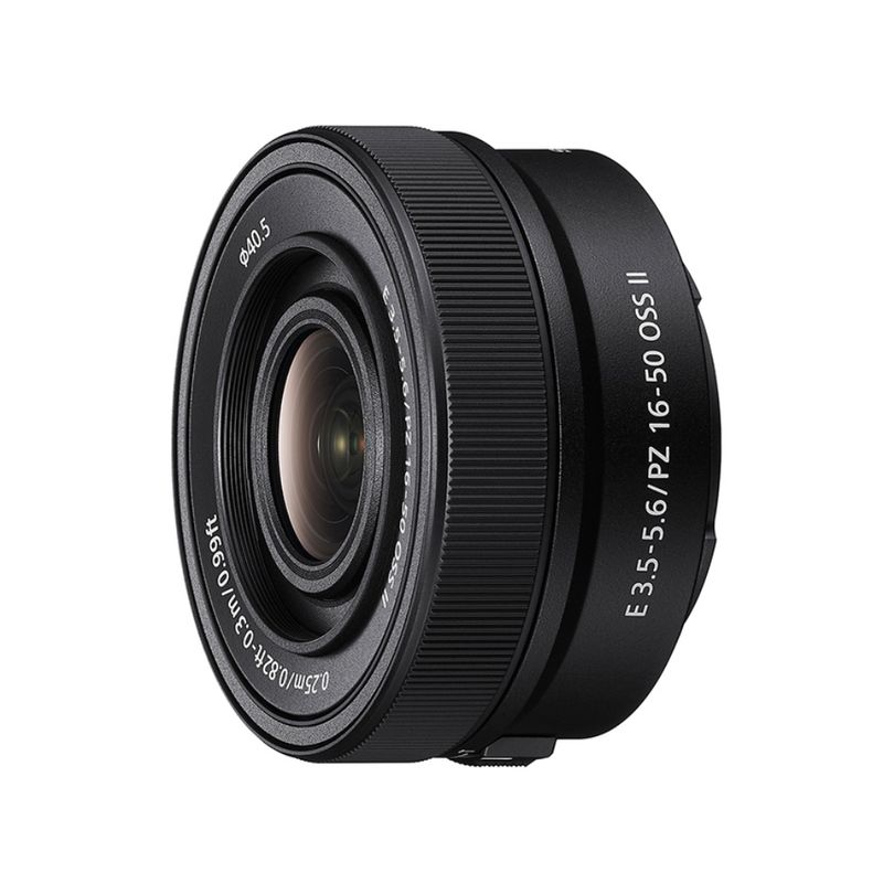 Lente Sony 16-50mm II negro frontal oblicuo