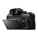 Cámara Sony Alpha ILCE-7M3M 24.2MP + lente 28-70mm II negro dorsal oblicuo