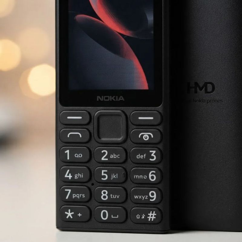 Celular Nokia 105 4G 128 MB 48 MB RAM Dual SIM negro teclado numérico
